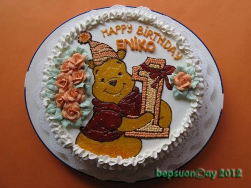 Bánh kem trang trí hình gấu Pooh